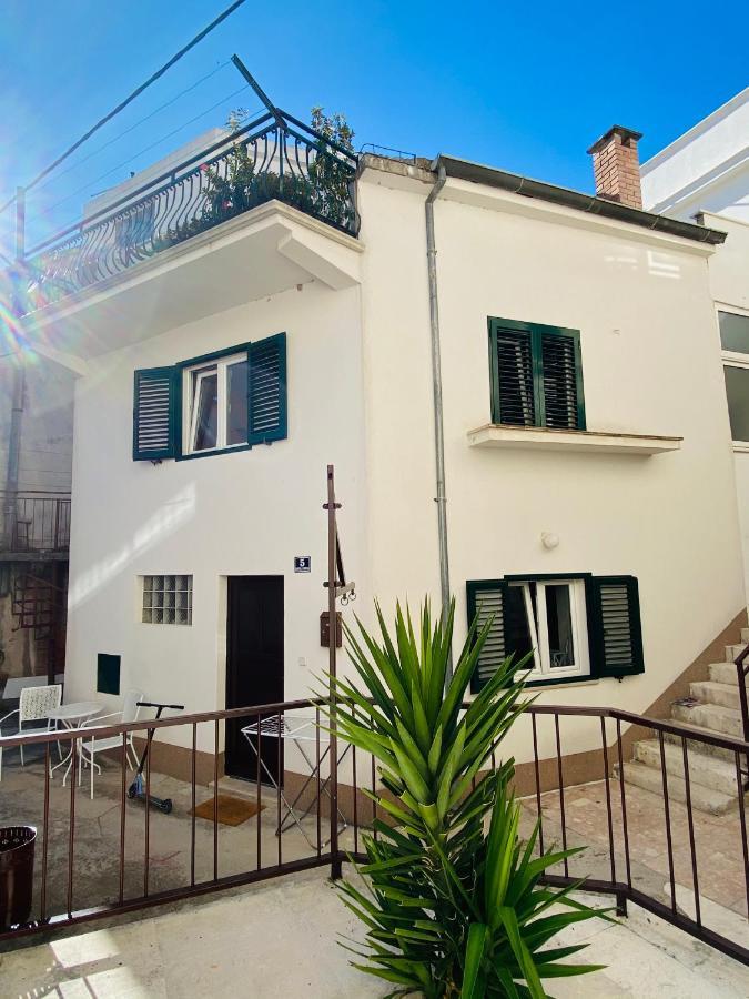Family House Between Split And Trogir * Kaštela