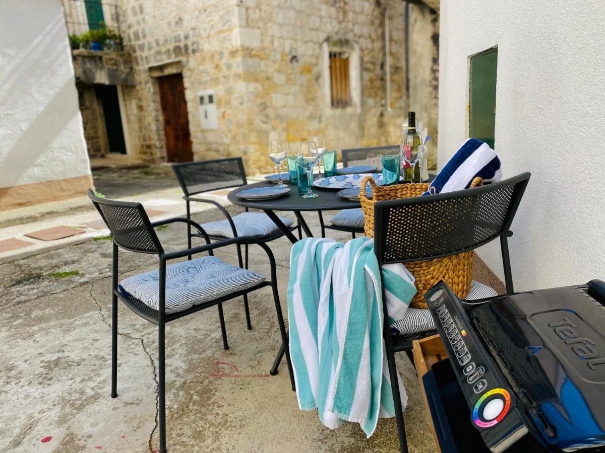 Family House Between Split And Trogir